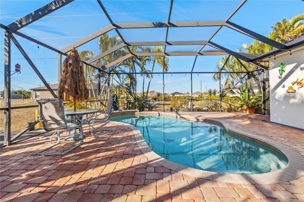2025 NW 7th Ter, Cape Coral, FL 33993 Photo