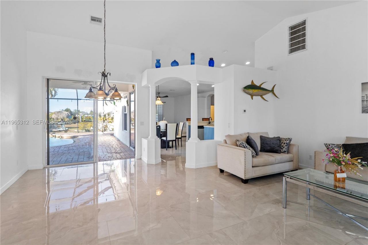 2025 NW 7th Ter, Cape Coral, FL 33993 Photo