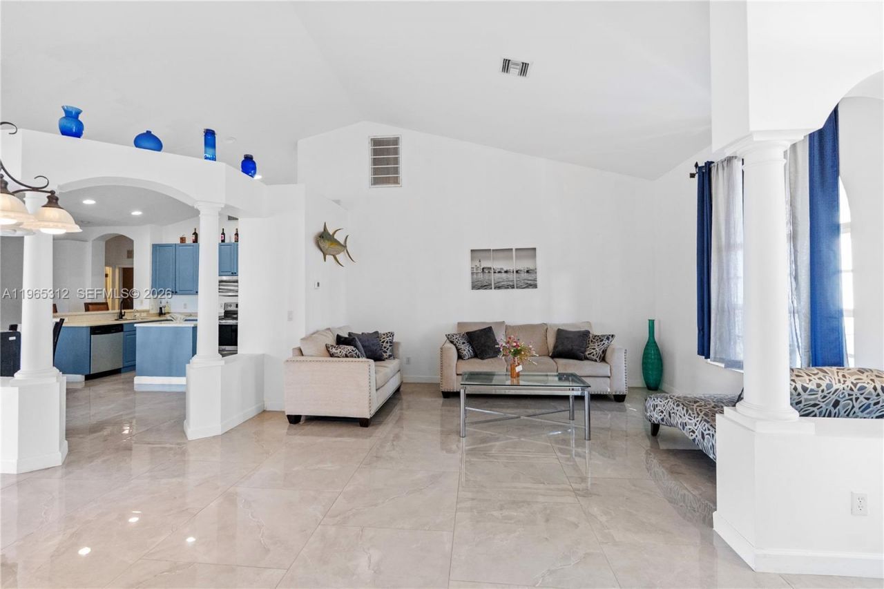 2025 NW 7th Ter, Cape Coral, FL 33993 Photo