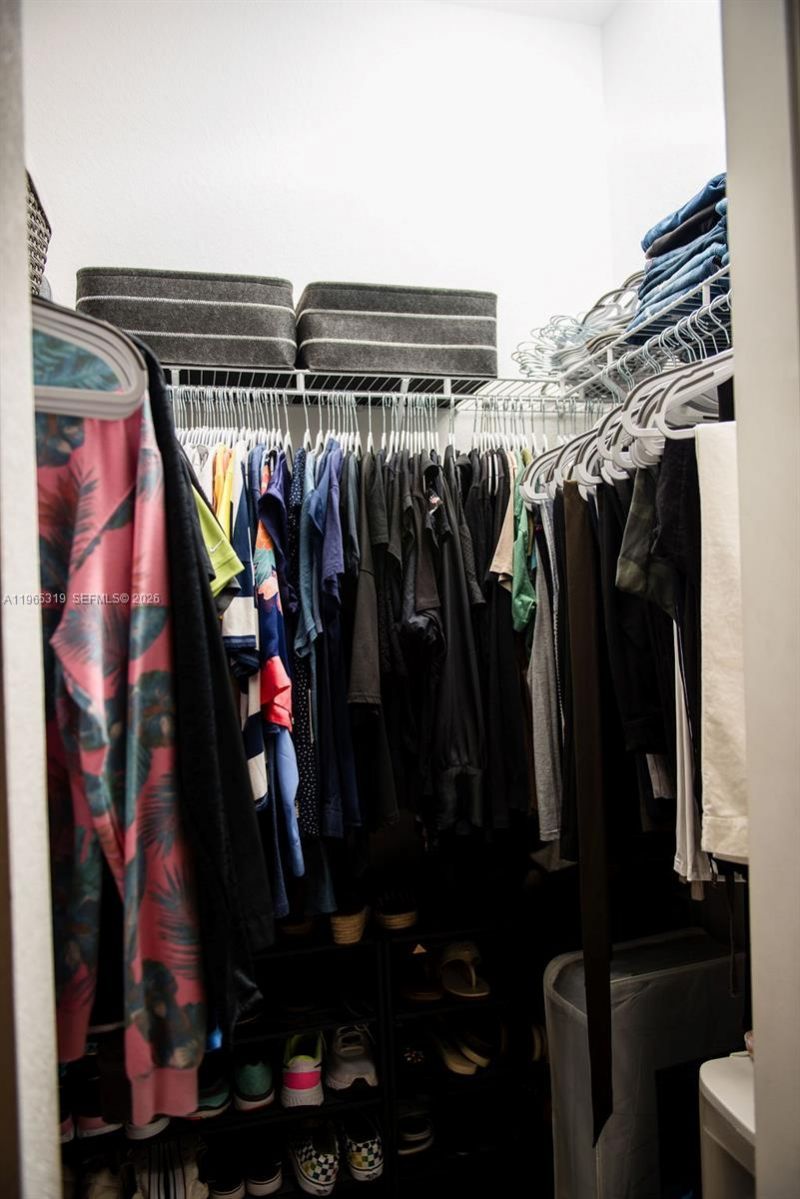 20917 NE 8th Ave, Miami, FL 33179 Photo