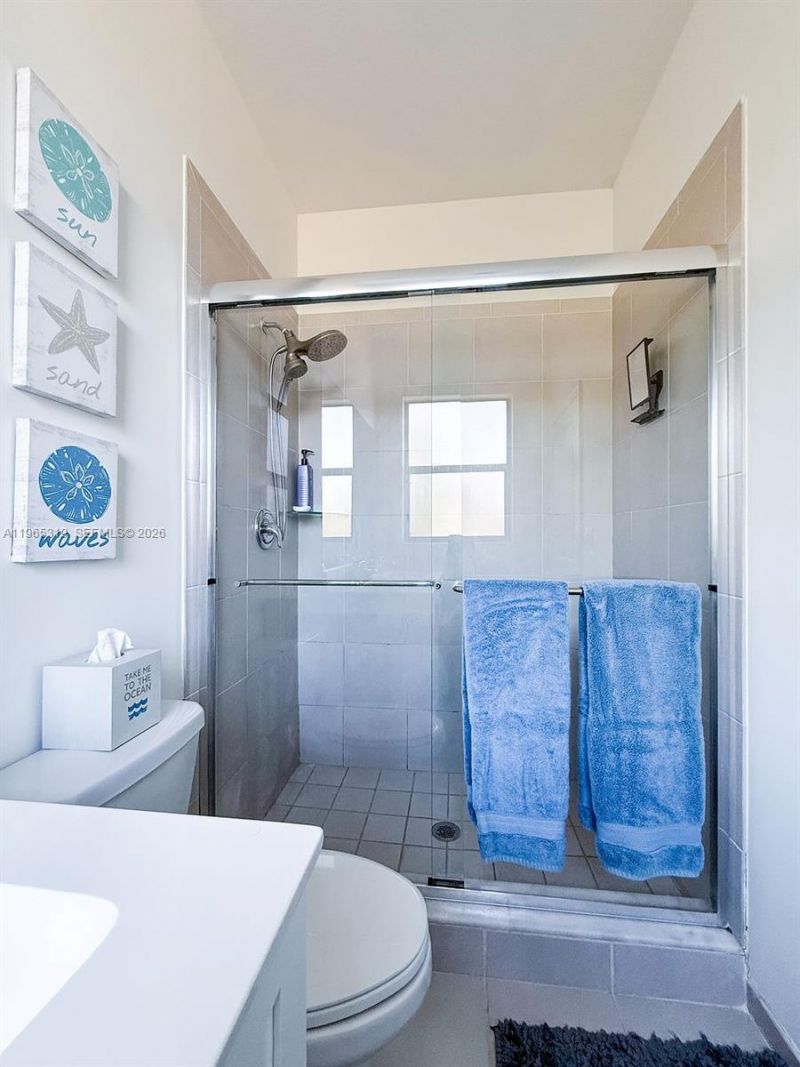 20917 NE 8th Ave, Miami, FL 33179 Photo