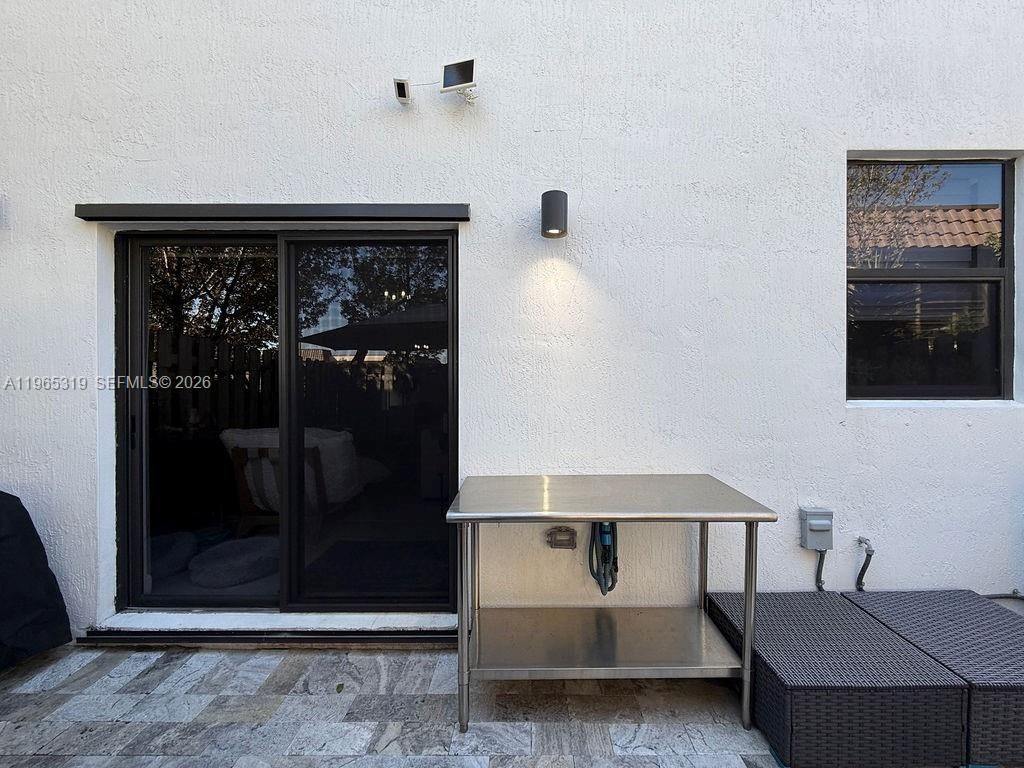 20917 NE 8th Ave, Miami, FL 33179 Photo