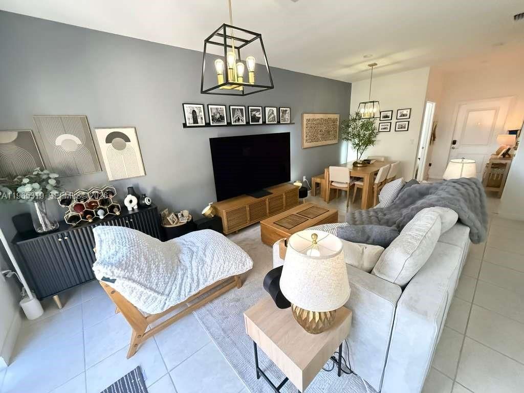 20917 NE 8th Ave, Miami, FL 33179 Photo