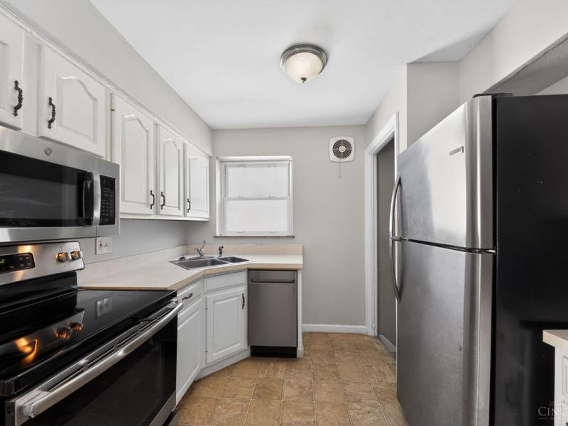 3118 Westwood Northern Boulevard, Cincinnati, OH 45211 Photo 11