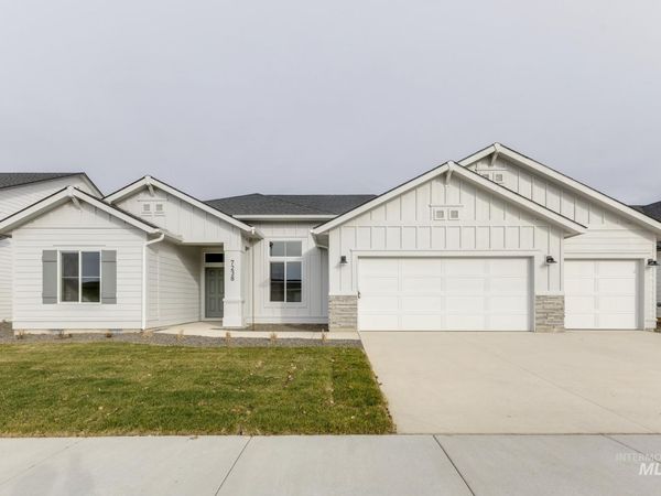 7071 E Amber Springs St, Nampa, ID 83687