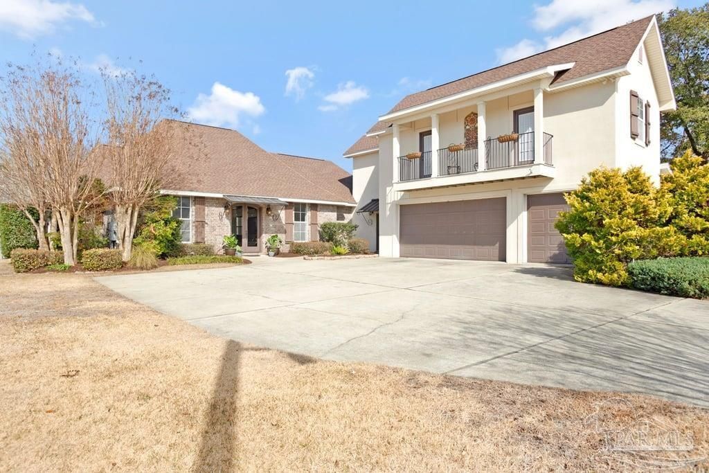 5296 Woodlake Tr, Gulf Breeze, FL 32563 Main Photo