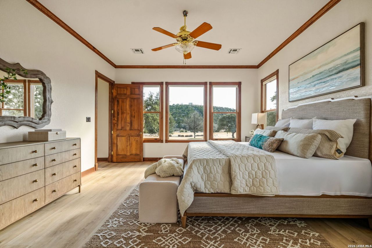 331 Wild Turkey Blvd, Boerne, TX 78006 Main Photo