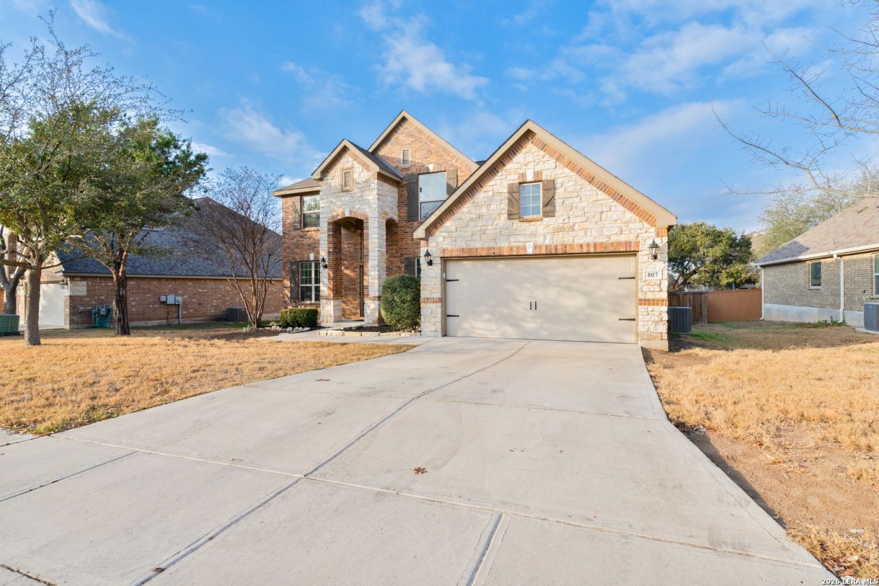 807 Gold Beauty, San Antonio, TX 78245 Main Photo