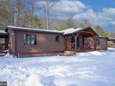 371 GREEN TREE DRIVE, AUBURN, PA 17922