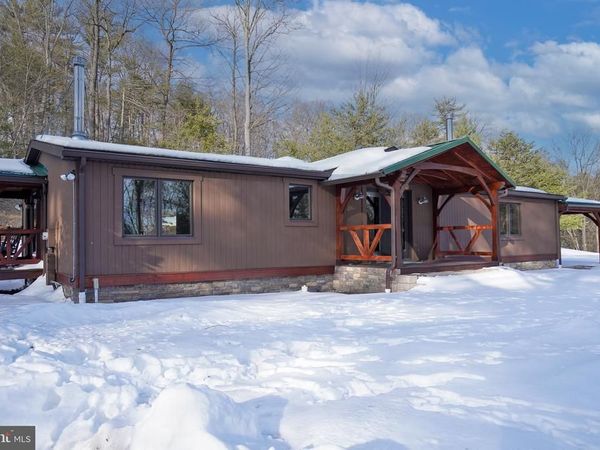 371 GREEN TREE DRIVE, AUBURN, PA 17922