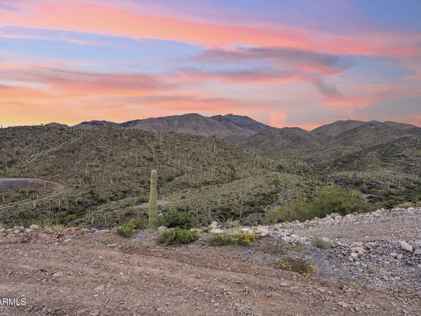 41811 N 72ND -- Street, Unit -, Cave Creek, AZ 85331