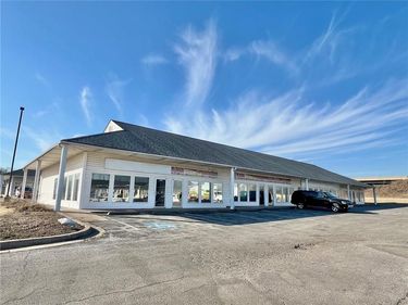 309 E Park Lane, Odessa, MO 64076