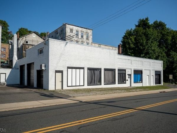 30 Mill St, Sussex, NJ 07461