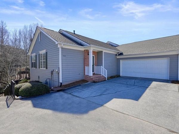 250 Camry Circle, Dallas, GA 30157