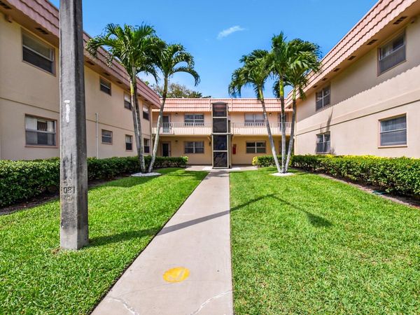 447 Saxony J Way, Unit 447-J, Delray Beach, FL 33446