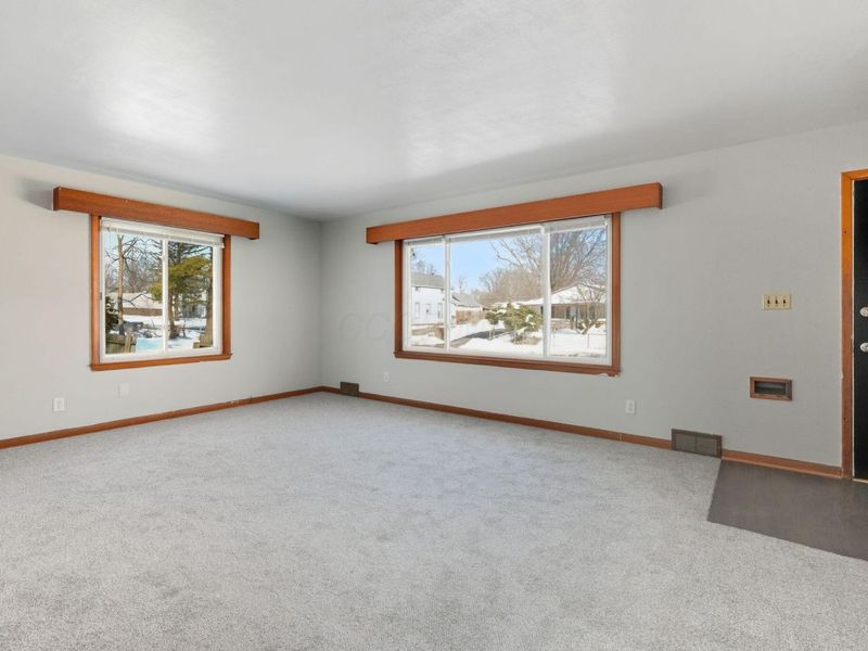 2735 Berrell Avenue, Columbus, OH 43211 Photo 12