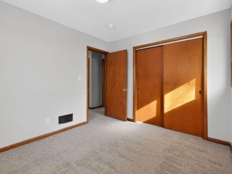 2735 Berrell Avenue, Columbus, OH 43211 Photo 17