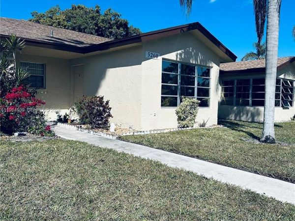 5260 Nesting Way, Unit B, Delray Beach, FL 33484