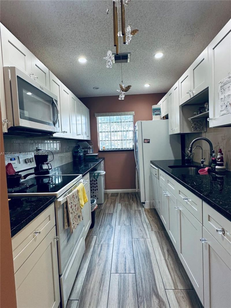 5260 Nesting Way, Unit B, Delray Beach, FL 33484 Photo