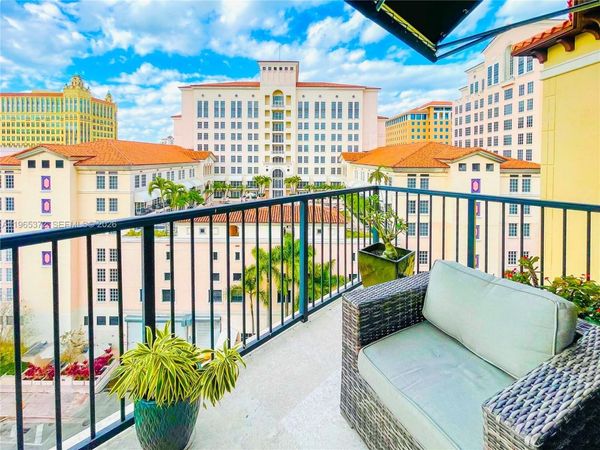 55 Merrick Way, Unit 812, Coral Gables, FL 33134