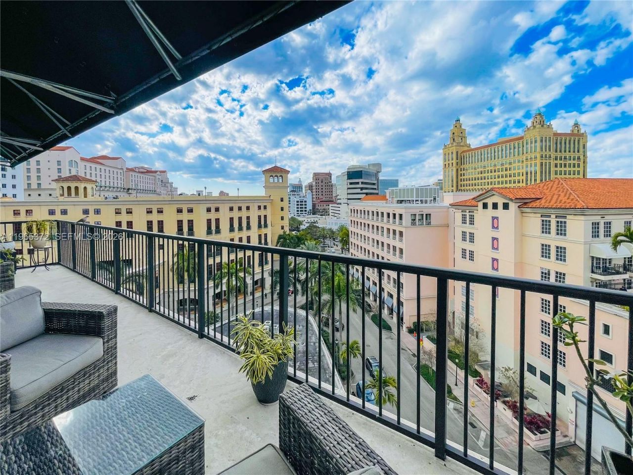 55 Merrick Way, Unit 812, Coral Gables, FL 33134 Photo