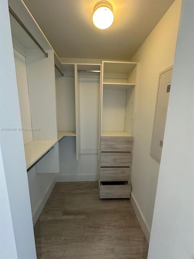 121 NE 34th St, Unit 1505, Miami, FL 33137 Photo