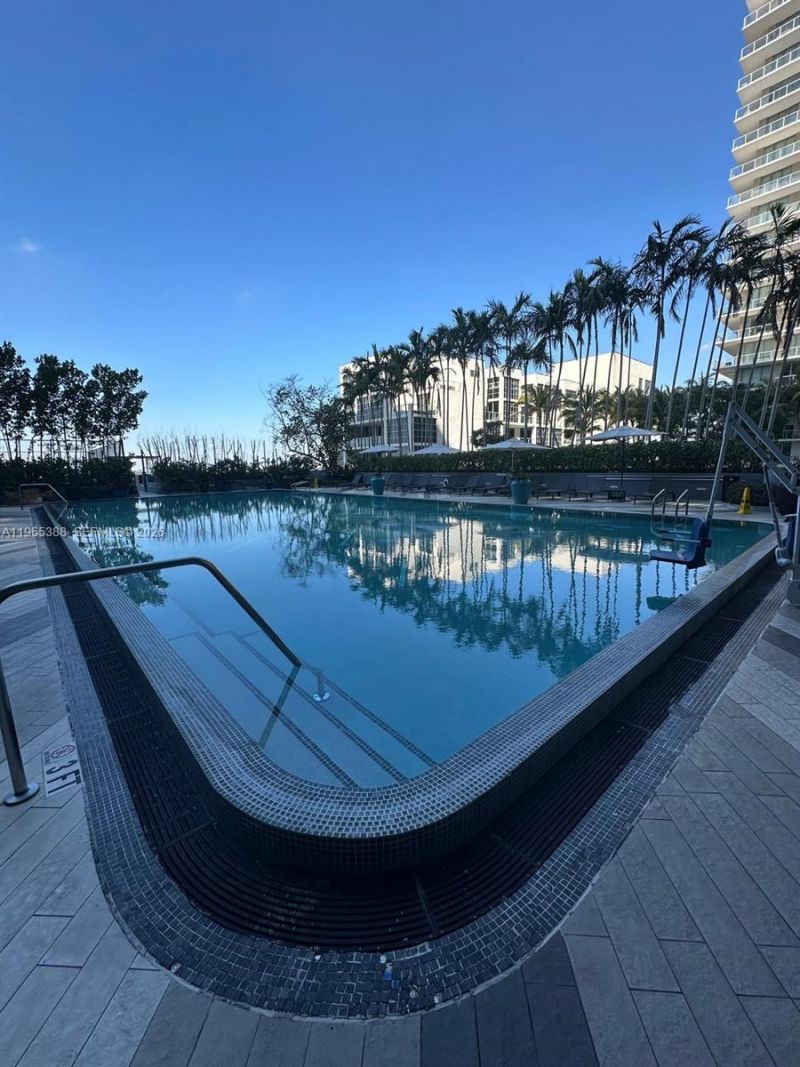 121 NE 34th St, Unit 1505, Miami, FL 33137 Photo