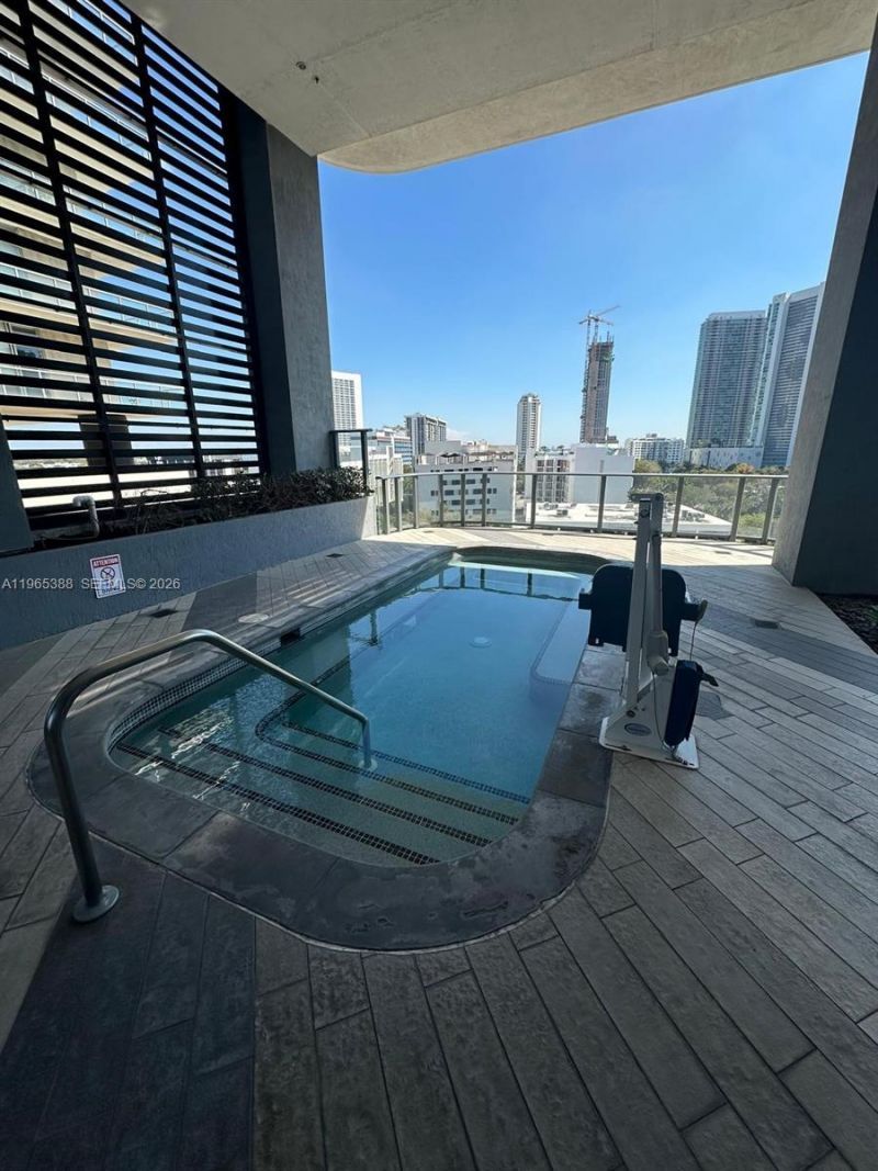 121 NE 34th St, Unit 1505, Miami, FL 33137 Photo