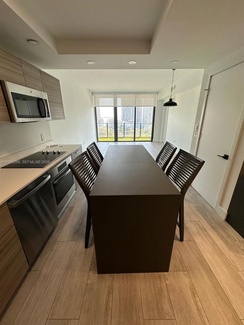 121 NE 34th St, Unit 1505, Miami, FL 33137 Photo