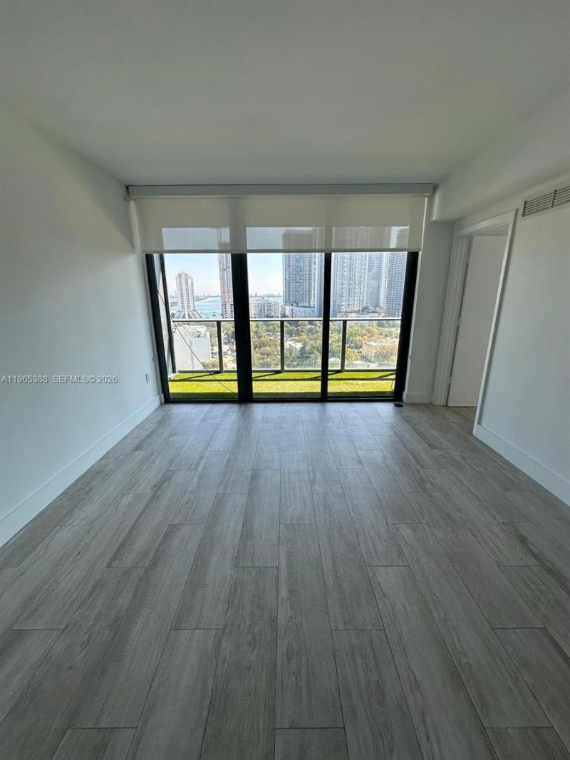 121 NE 34th St, Unit 1505, Miami, FL 33137 Photo