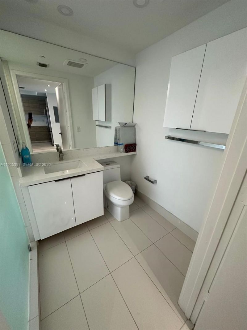 121 NE 34th St, Unit 1505, Miami, FL 33137 Photo