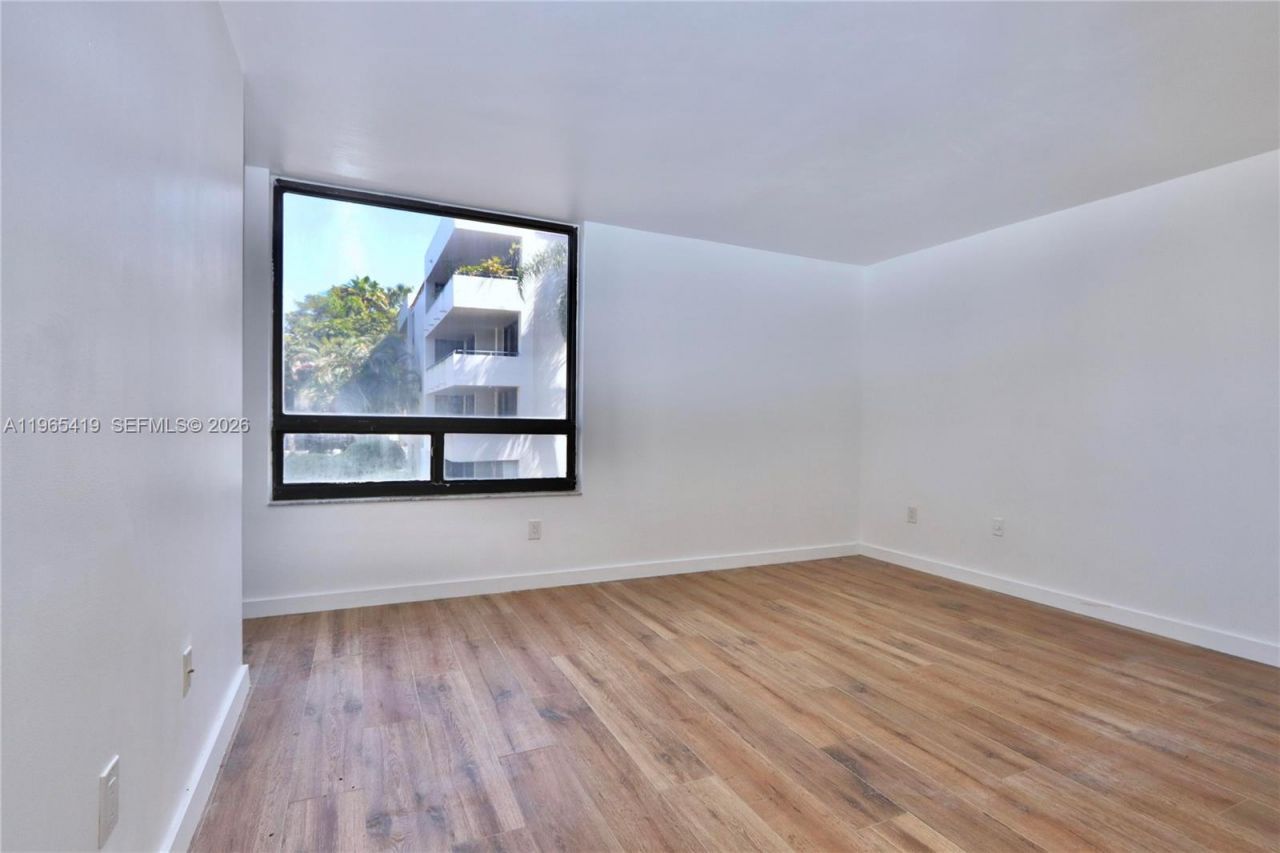 21075 NE 34th Ave, Unit 205-2, Aventura, FL 33180 Photo