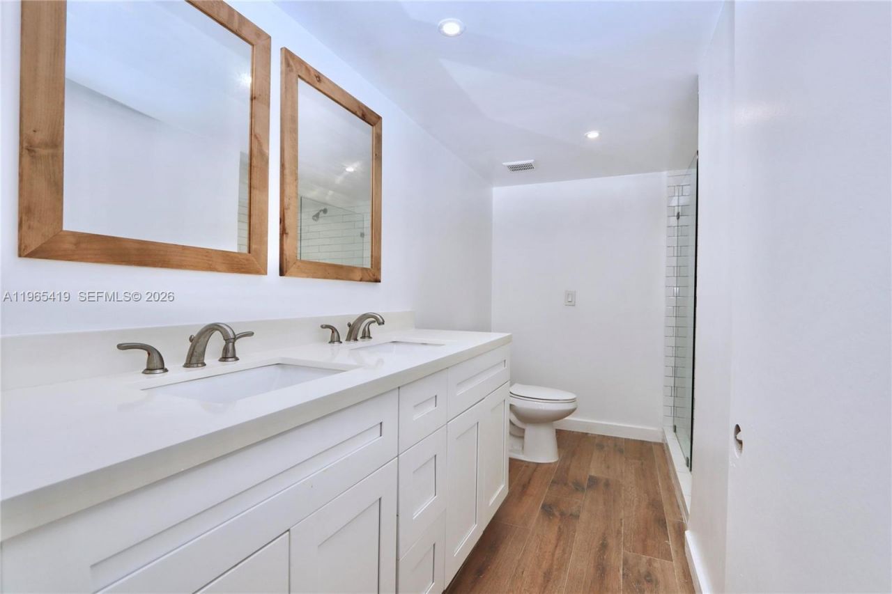 21075 NE 34th Ave, Unit 205-2, Aventura, FL 33180 Photo