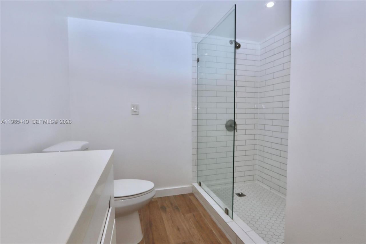 21075 NE 34th Ave, Unit 205-2, Aventura, FL 33180 Photo