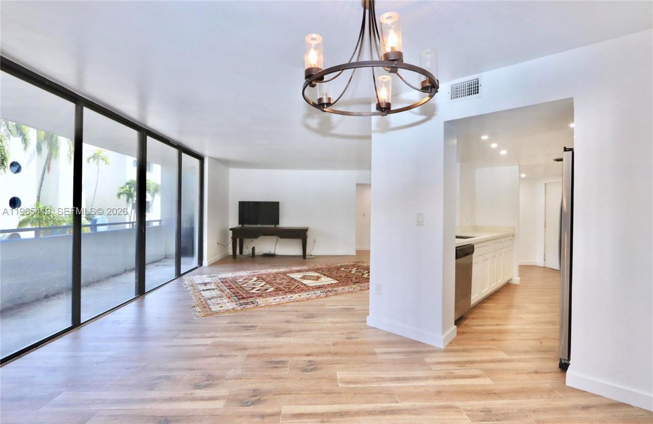 21075 NE 34th Ave, Unit 205-2, Aventura, FL 33180 Photo