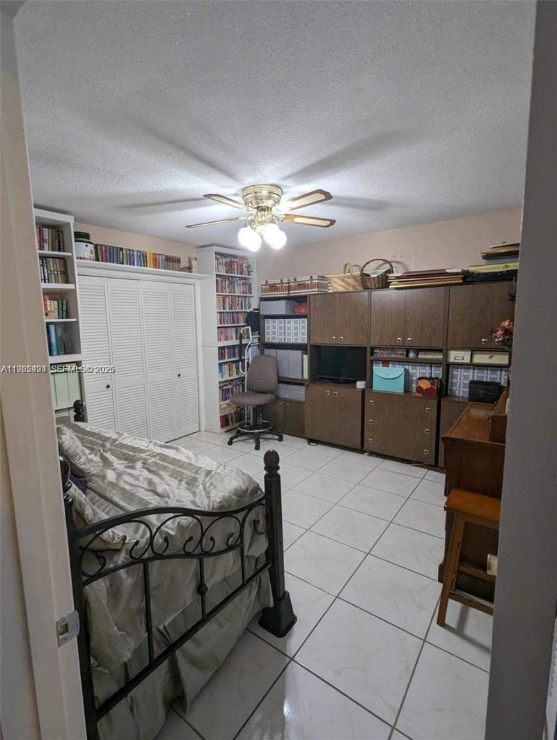 3740 W 5th Ct, Hialeah, FL 33012 Photo