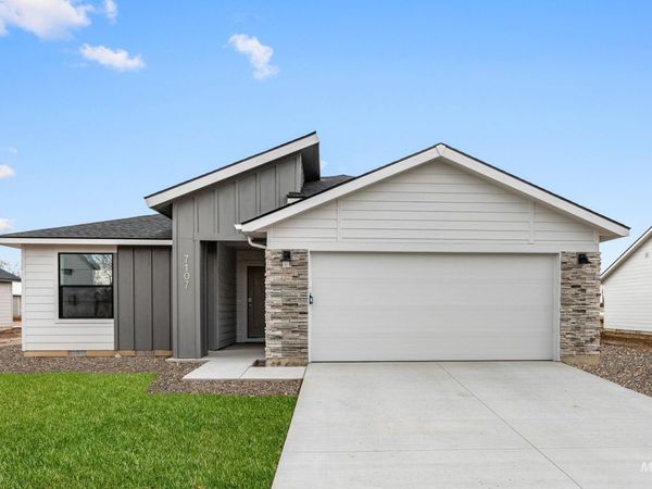 7107 E Shields Dr, Nampa, ID 83687