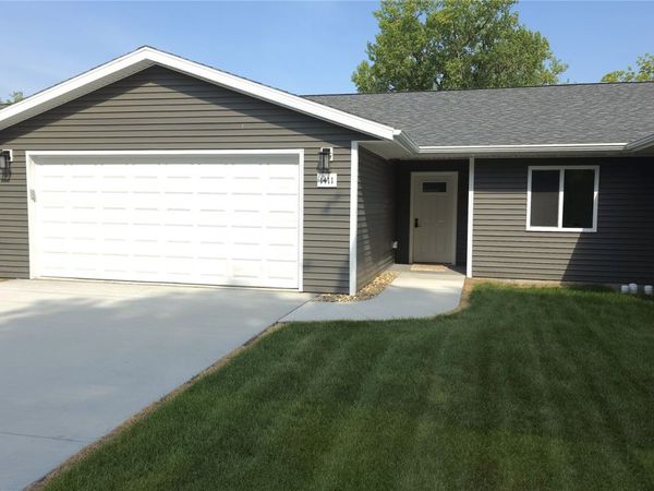 1411 13th Avenue, Belle Plaine, IA 52208