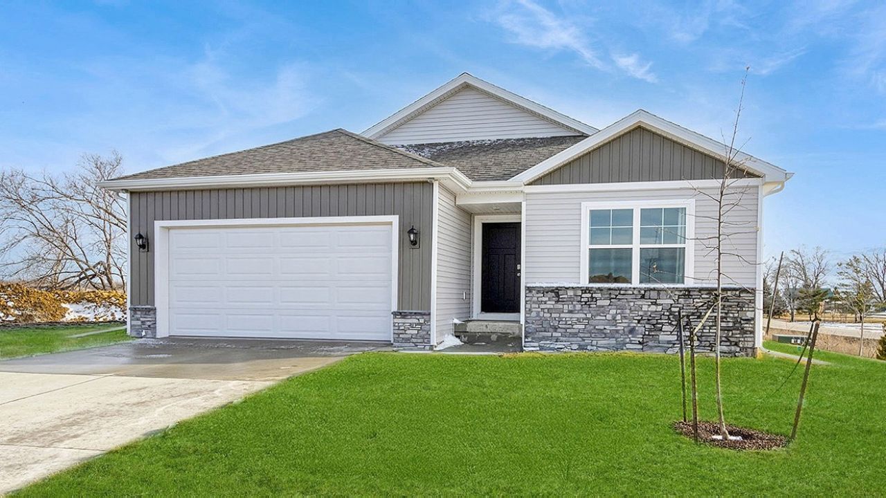 3446 Craven Drive, Coralville, IA 52241 Main Photo