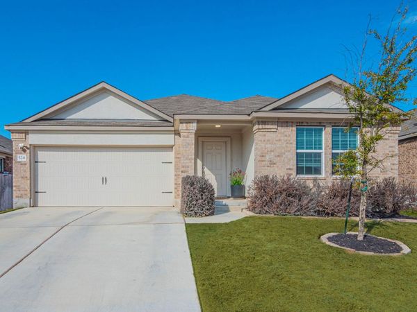 524 Sebring CIR, Hutto, TX 78634