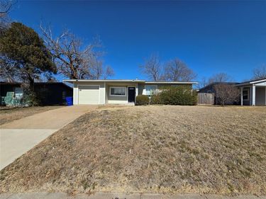 11815 Oberlin Drive, Dallas, TX 75243