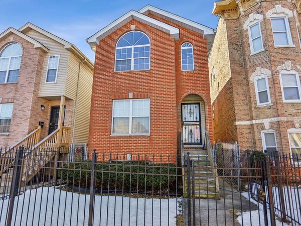 3127 W Fulton Street, Chicago, IL 60612