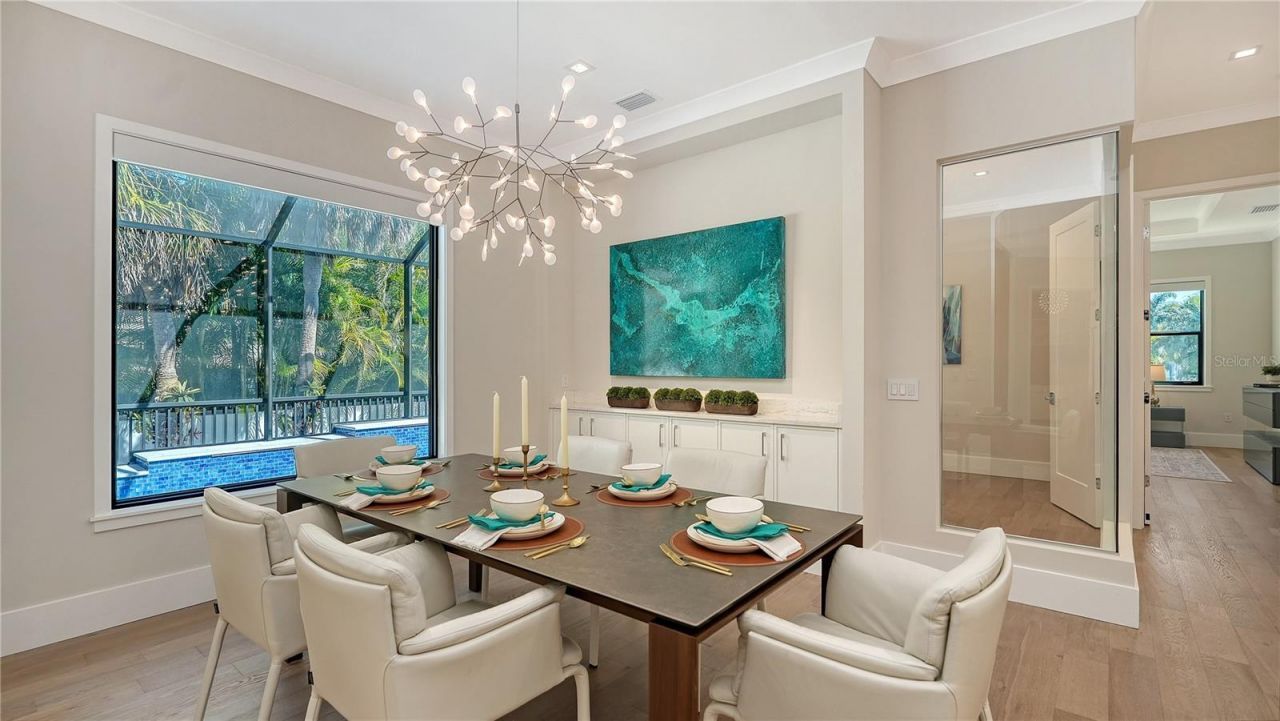 575 S Spoonbill Drive, Sarasota, FL 34236 Photo