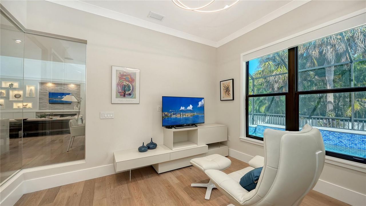 575 S Spoonbill Drive, Sarasota, FL 34236 Photo