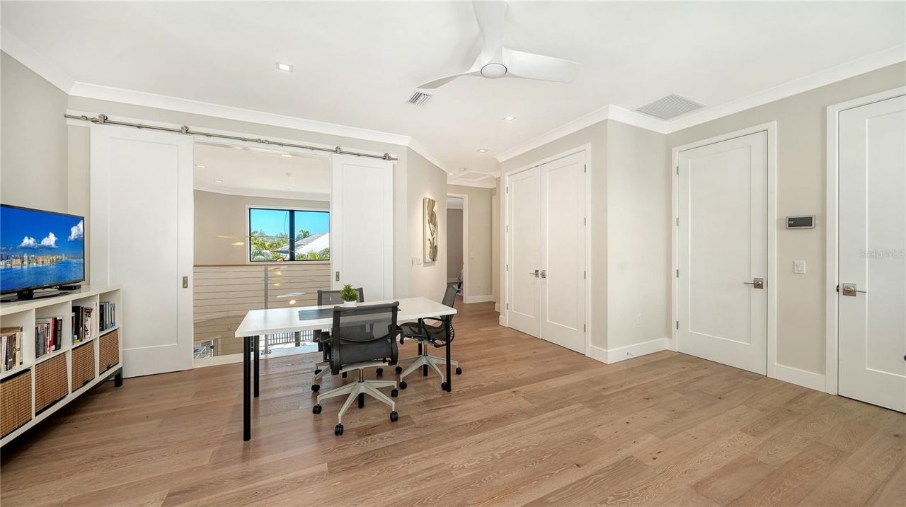 575 S Spoonbill Drive, Sarasota, FL 34236 Photo