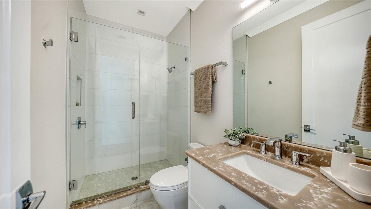 575 S Spoonbill Drive, Sarasota, FL 34236 Photo