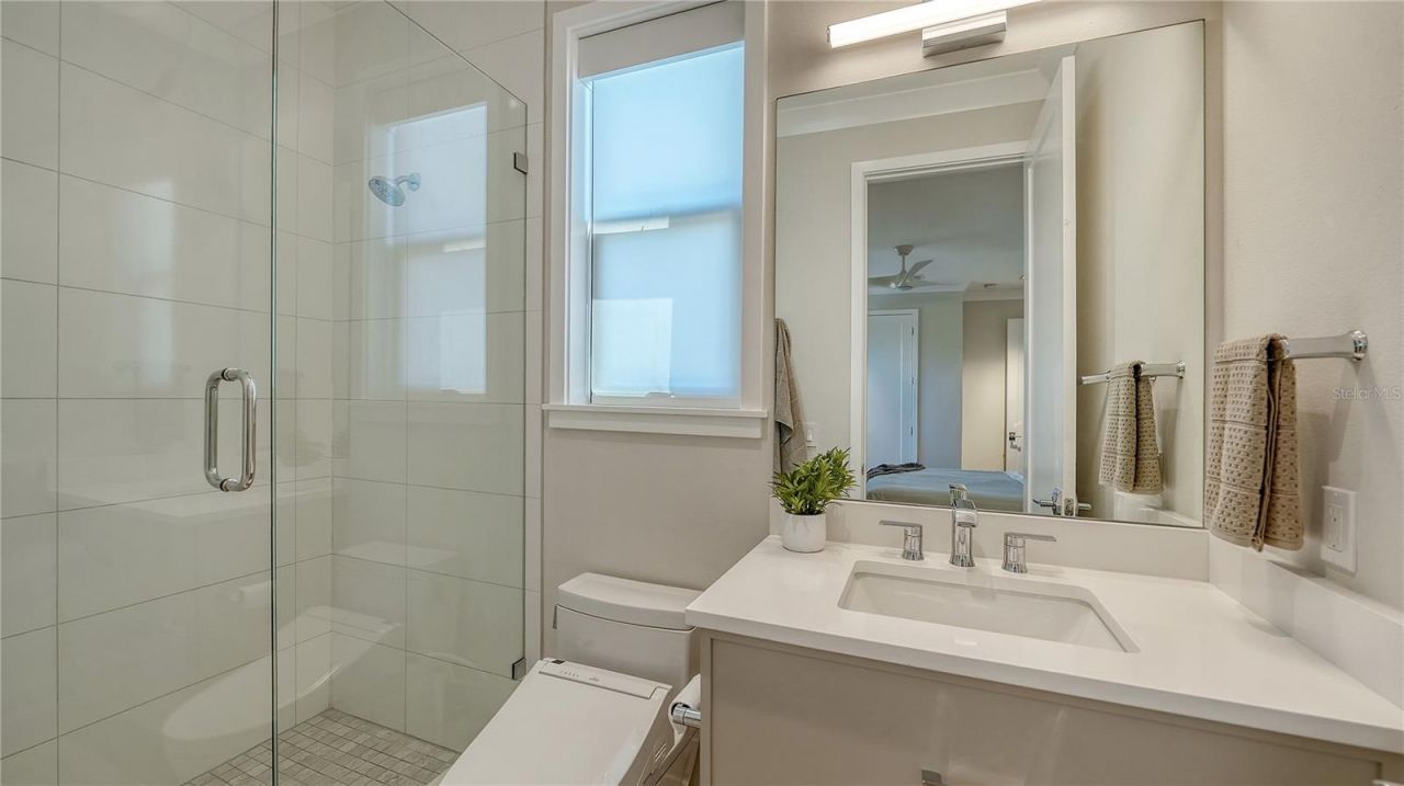 575 S Spoonbill Drive, Sarasota, FL 34236 Photo