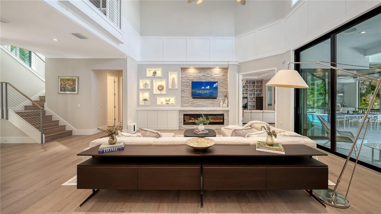 575 S Spoonbill Drive, Sarasota, FL 34236 Photo