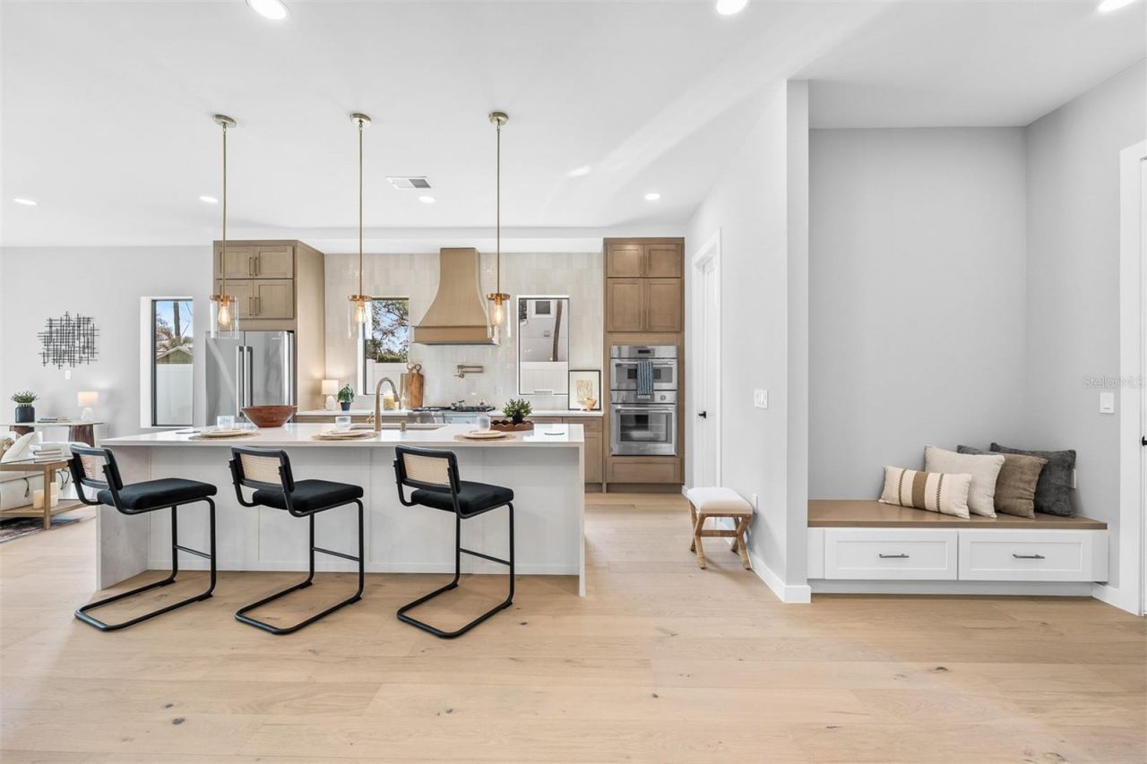 22 E Steele Street, Orlando, FL 32804 Photo