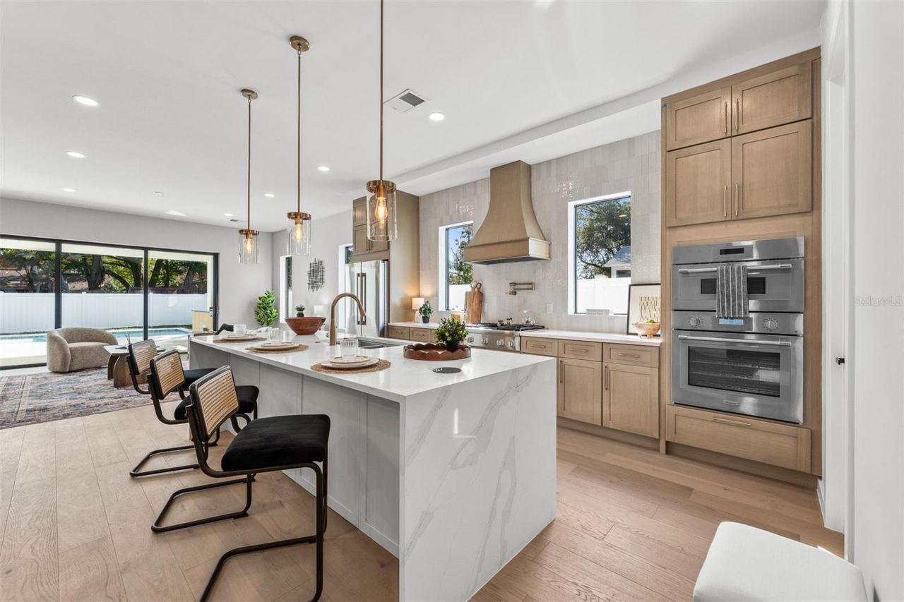 22 E Steele Street, Orlando, FL 32804 Photo